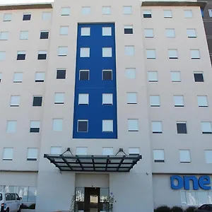 One Centro Sur Hotel Querétaro